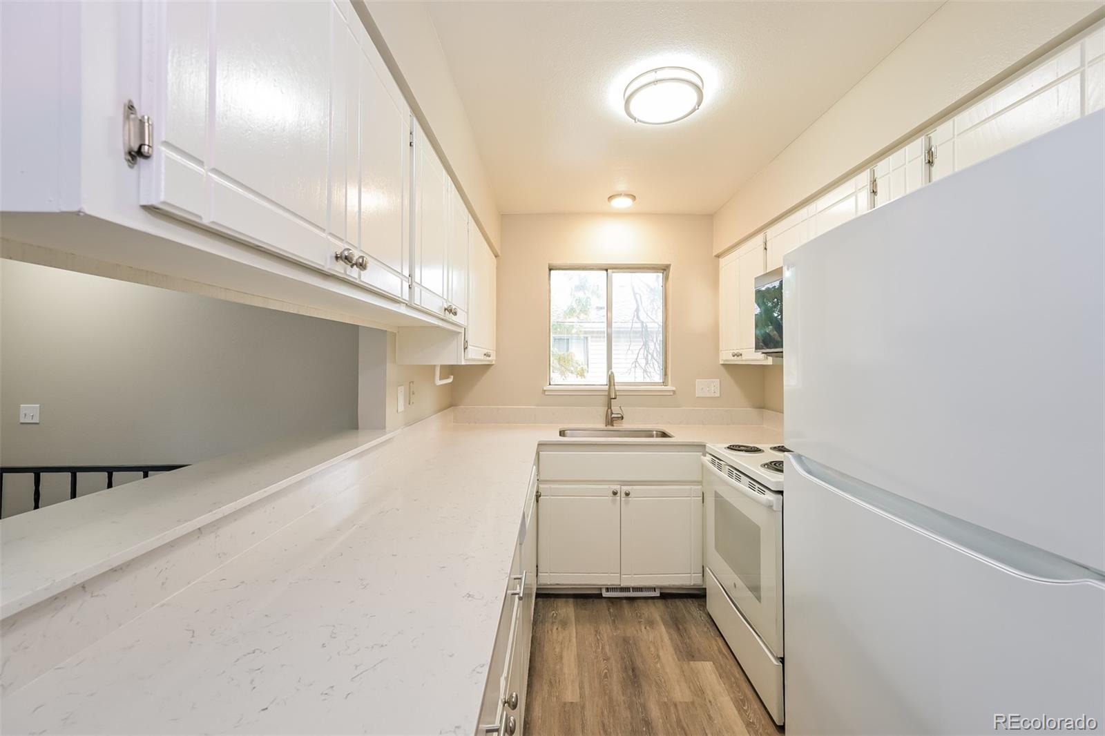 MLS Image #3 for 9005 e lehigh avenue,denver, Colorado