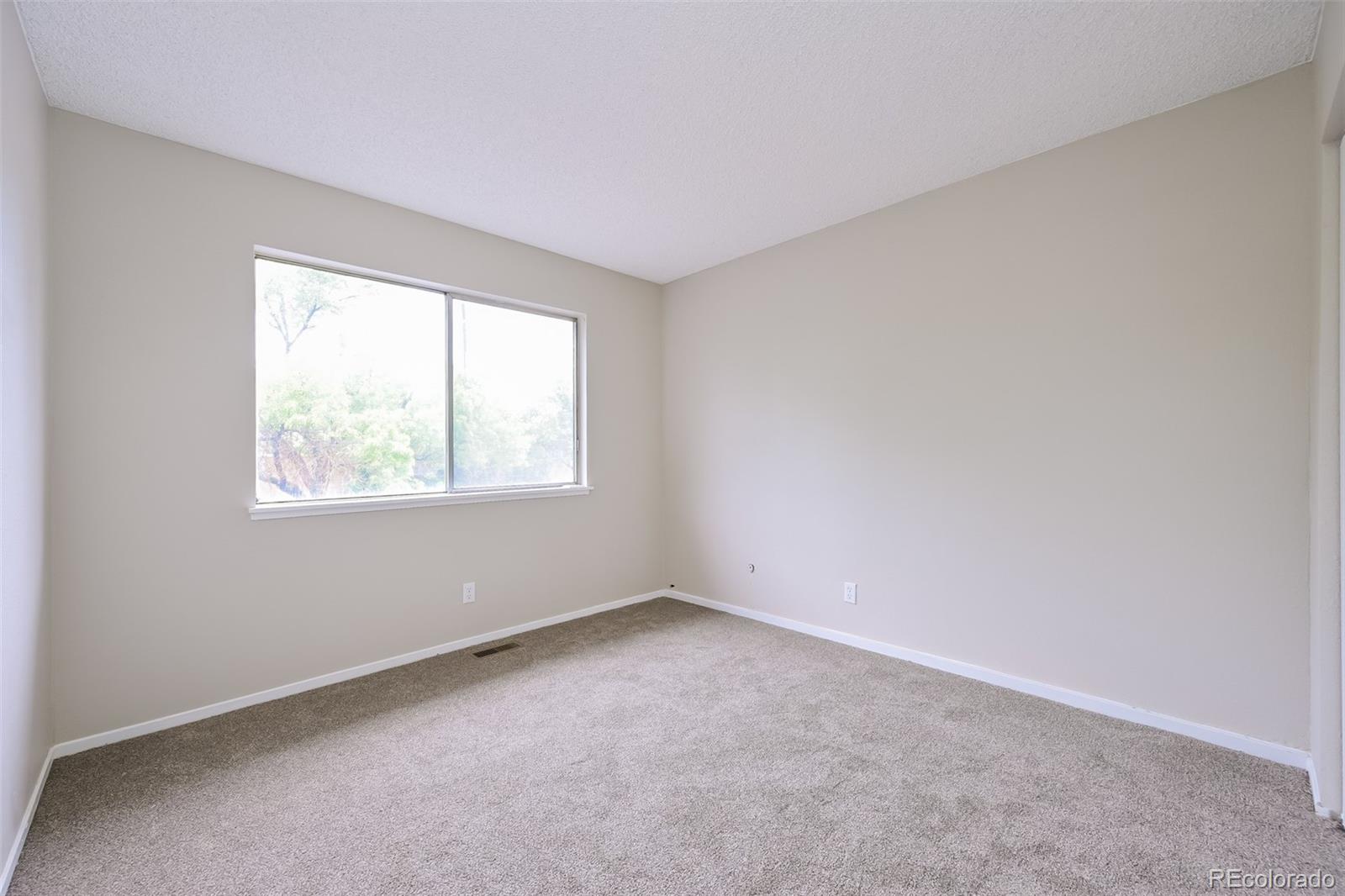 MLS Image #9 for 9005 e lehigh avenue,denver, Colorado