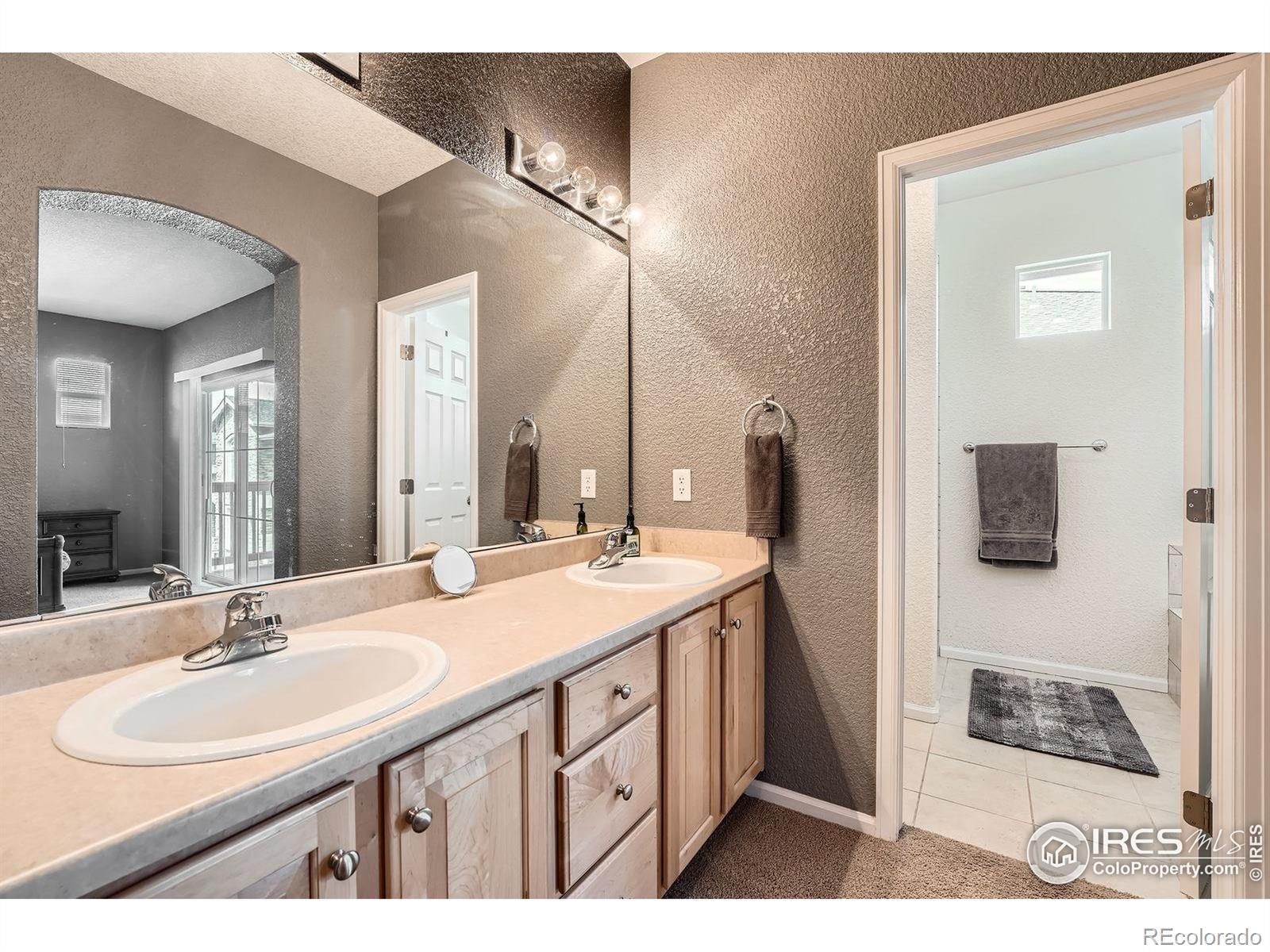 MLS Image #14 for 122  whitehaven circle,highlands ranch, Colorado