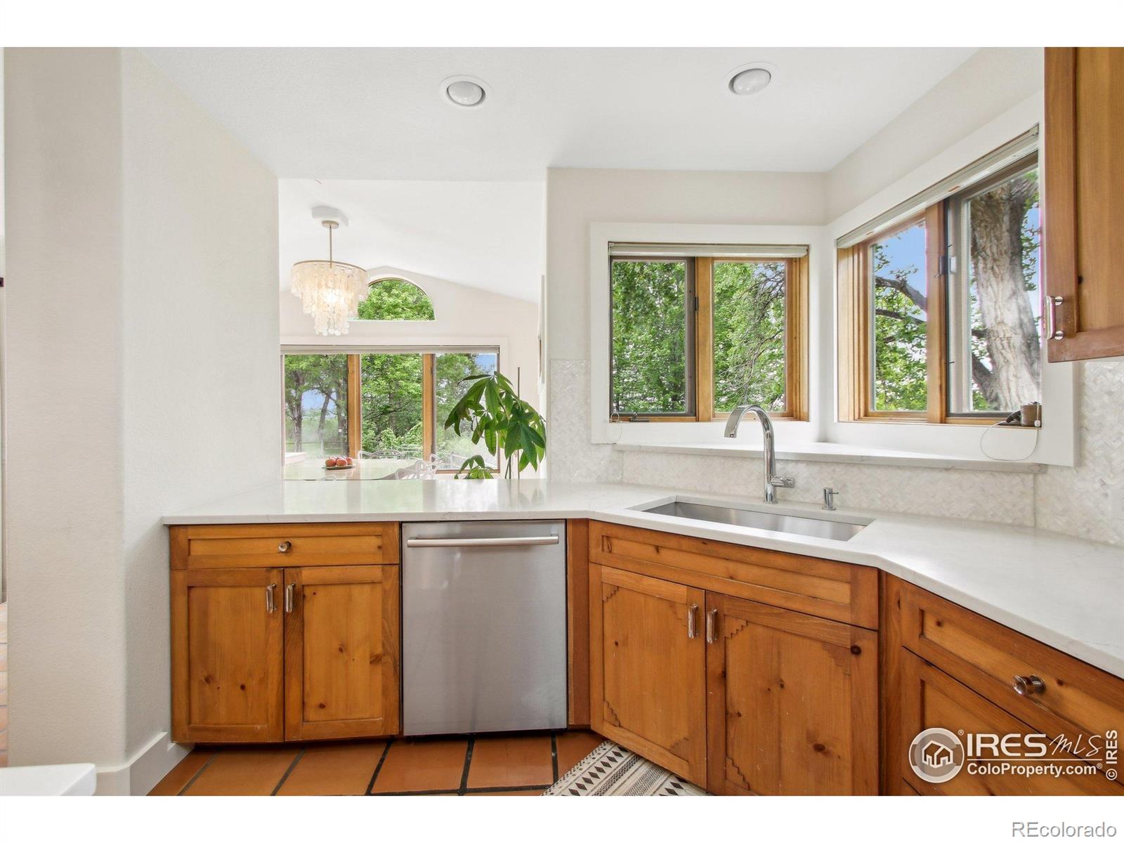 MLS Image #11 for 7760  crestview lane,niwot, Colorado