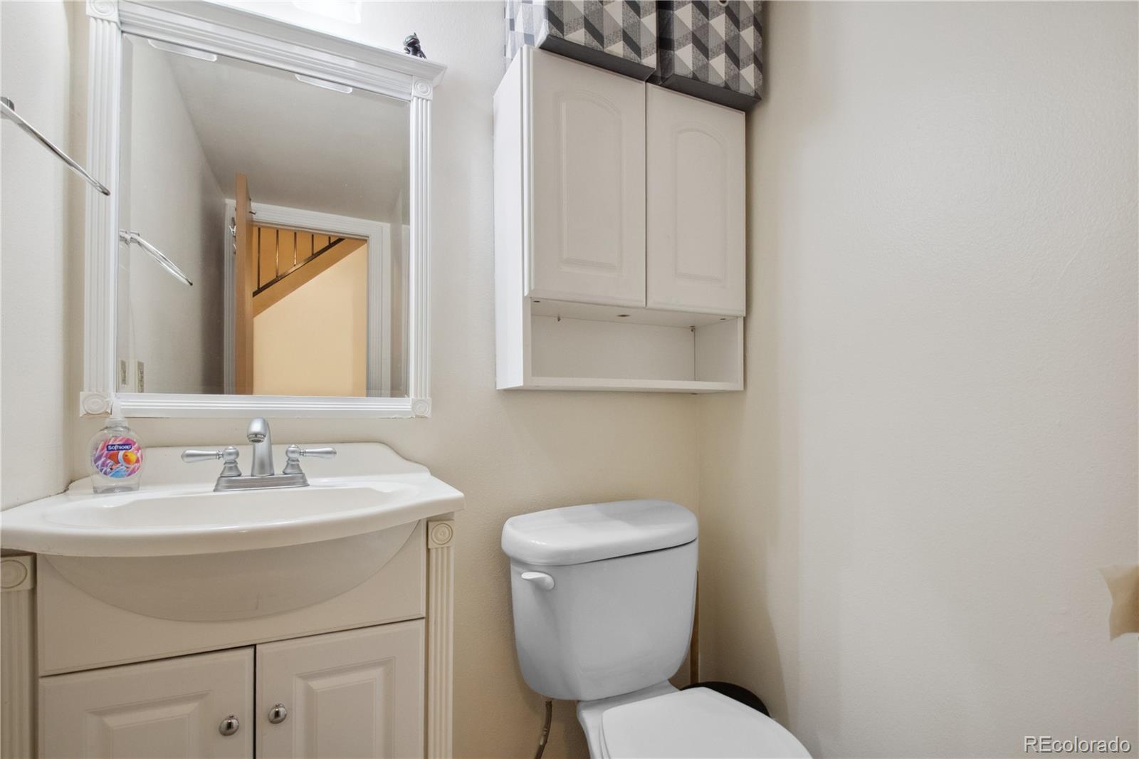 MLS Image #11 for 17664 e loyola drive,aurora, Colorado