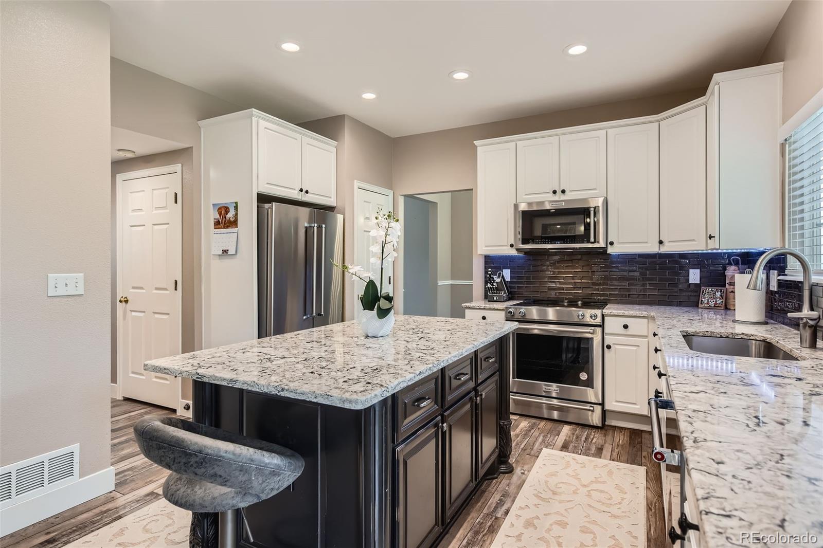 MLS Image #10 for 9458 s hackberry lane,highlands ranch, Colorado