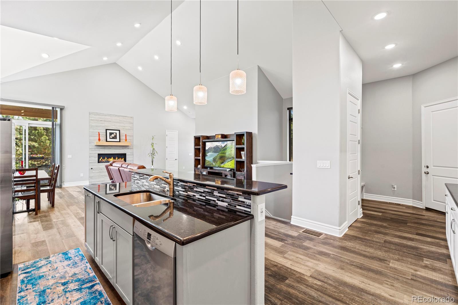 MLS Image #12 for 6532 s tempe street,aurora, Colorado