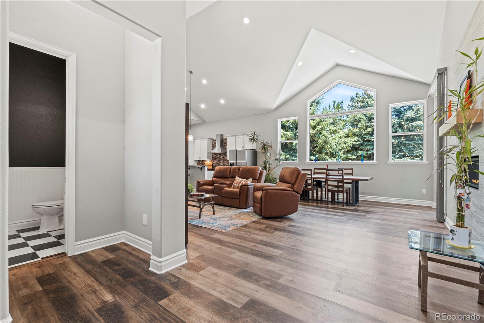 MLS Image #4 for 6532 s tempe street,aurora, Colorado