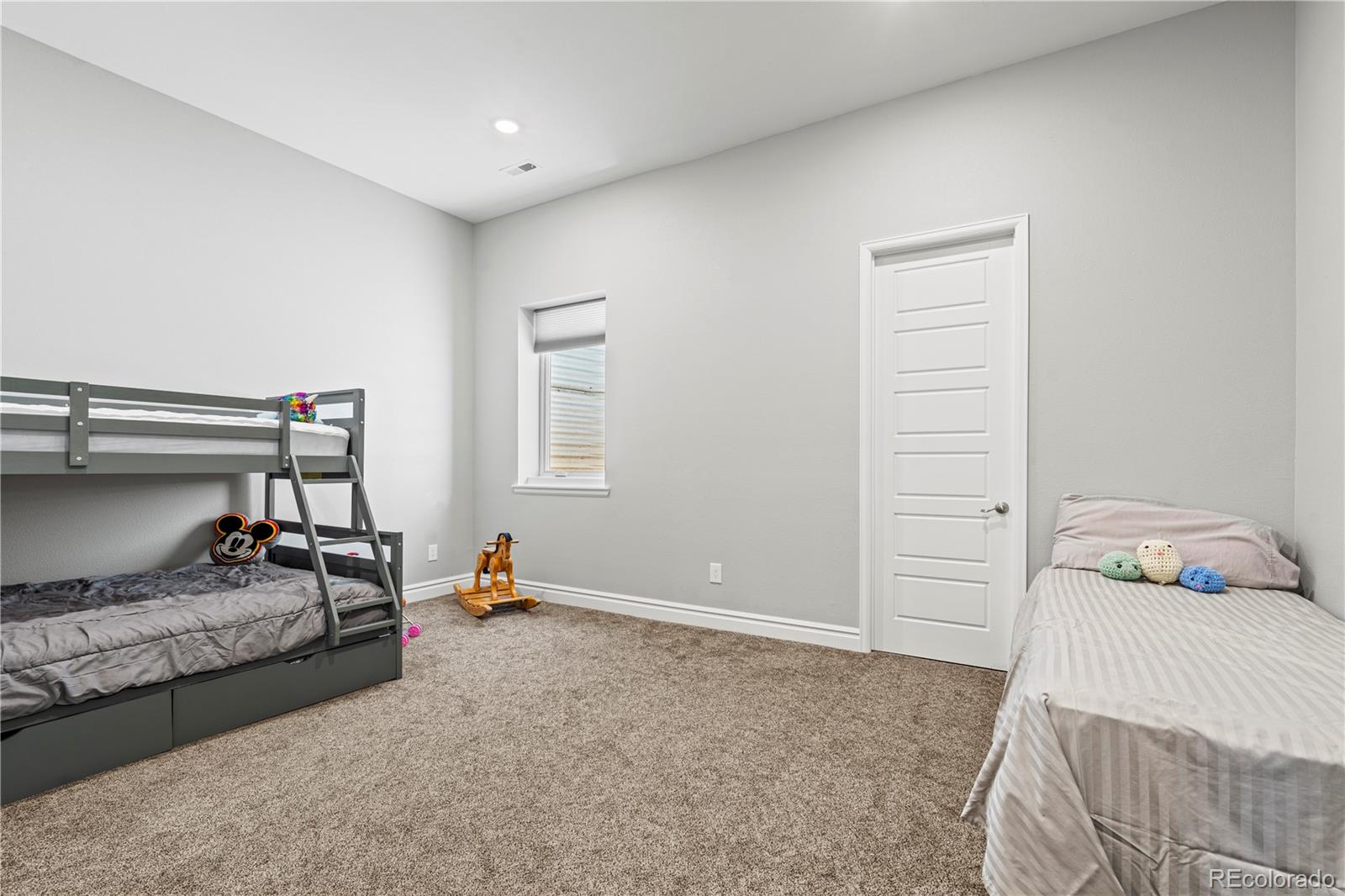 MLS Image #41 for 6532 s tempe street,aurora, Colorado