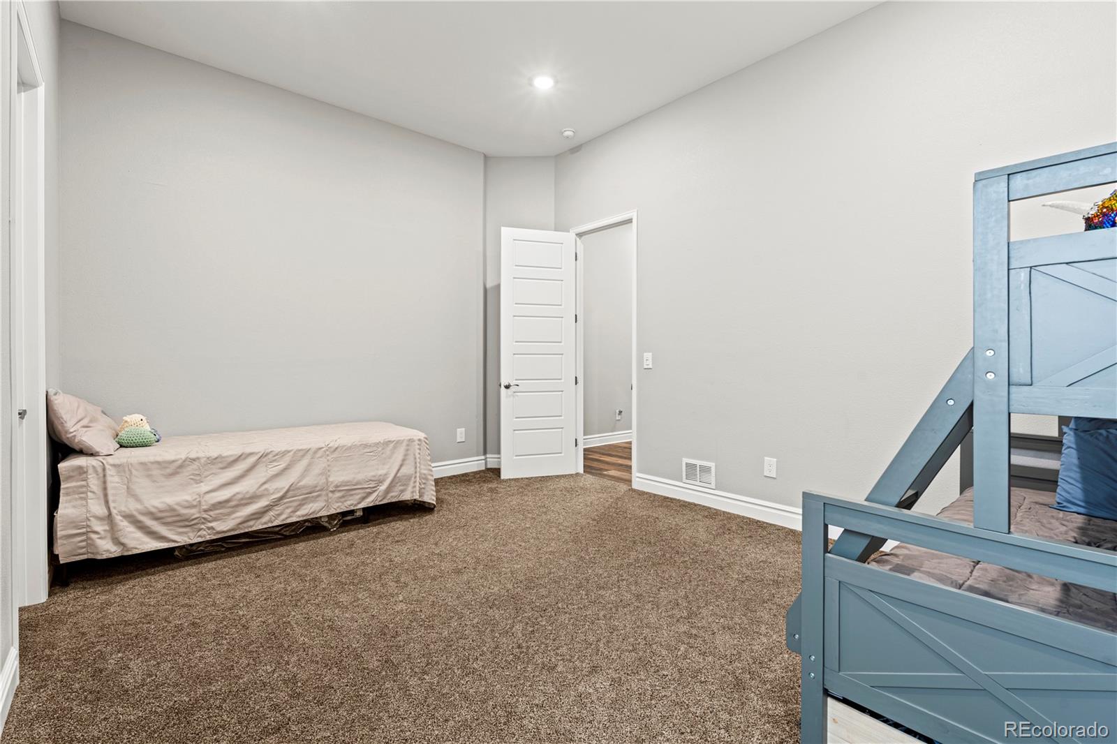MLS Image #43 for 6532 s tempe street,aurora, Colorado