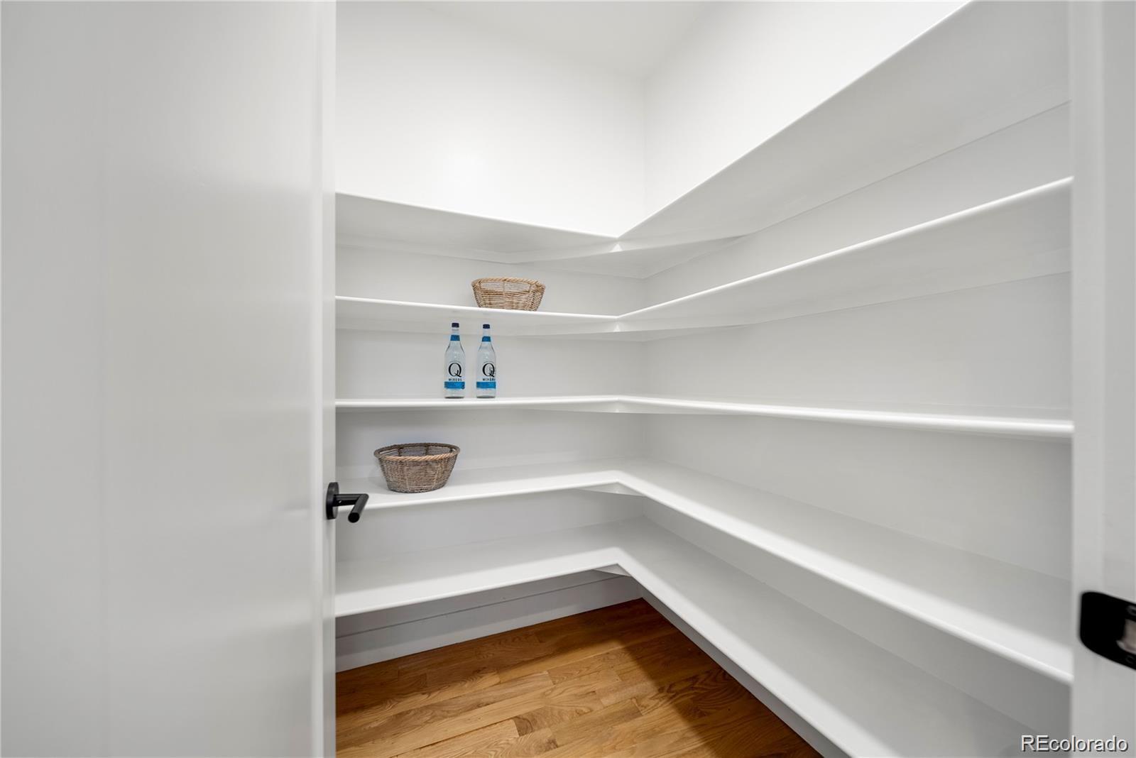 MLS Image #15 for 3485 s clermont street,denver, Colorado