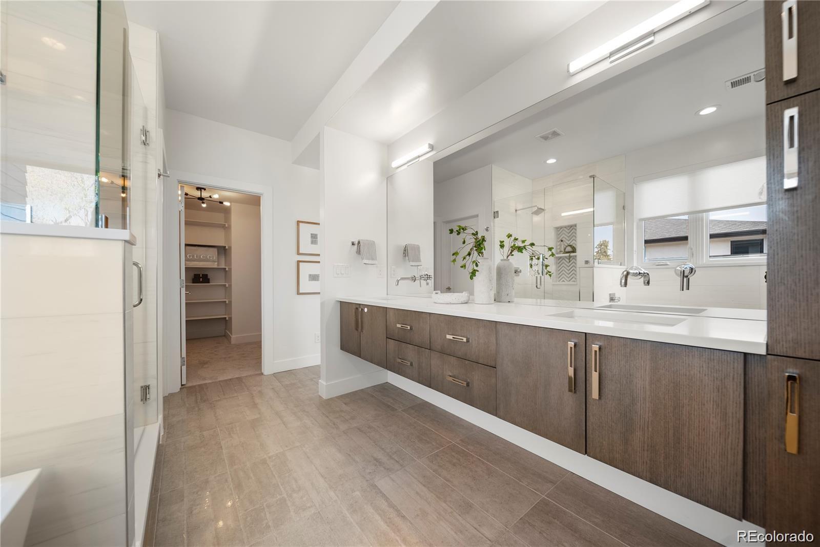 MLS Image #18 for 3485 s clermont street,denver, Colorado