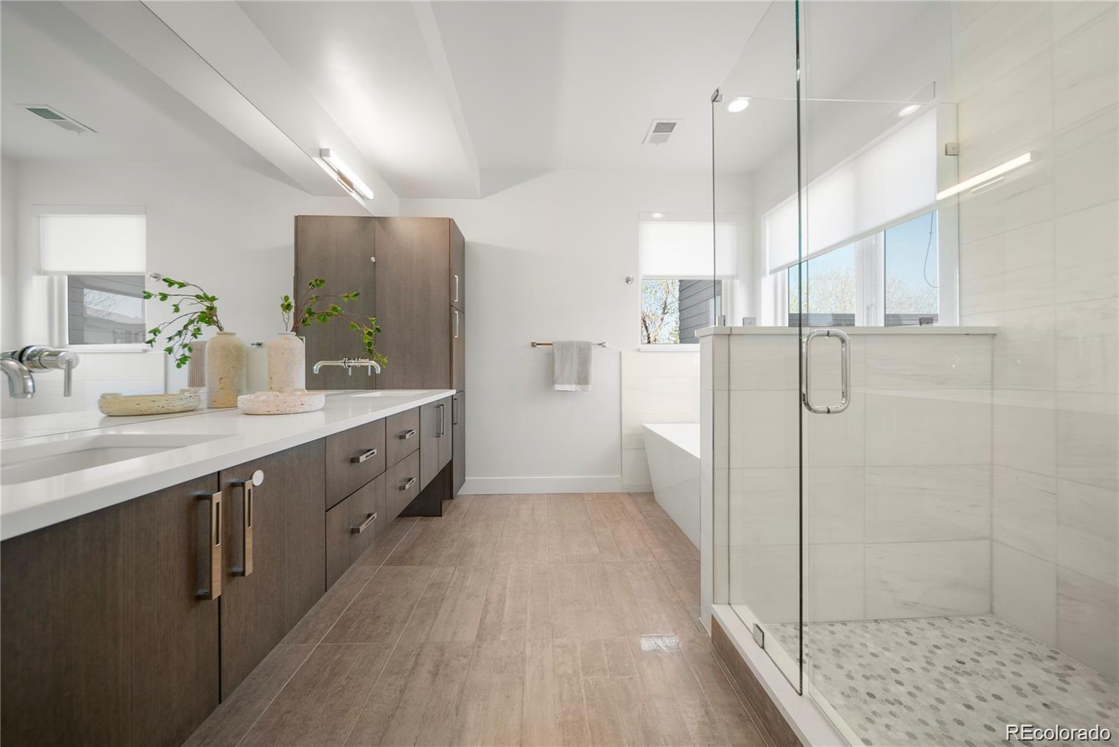MLS Image #19 for 3485 s clermont street,denver, Colorado