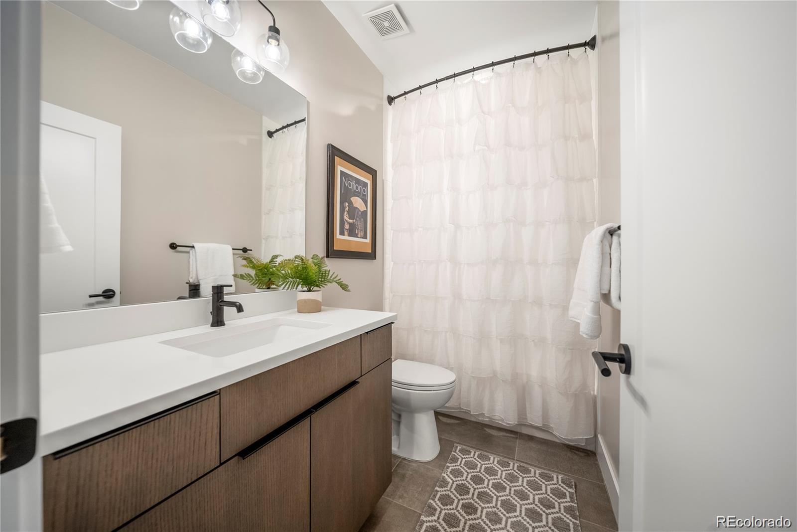 MLS Image #28 for 3485 s clermont street,denver, Colorado