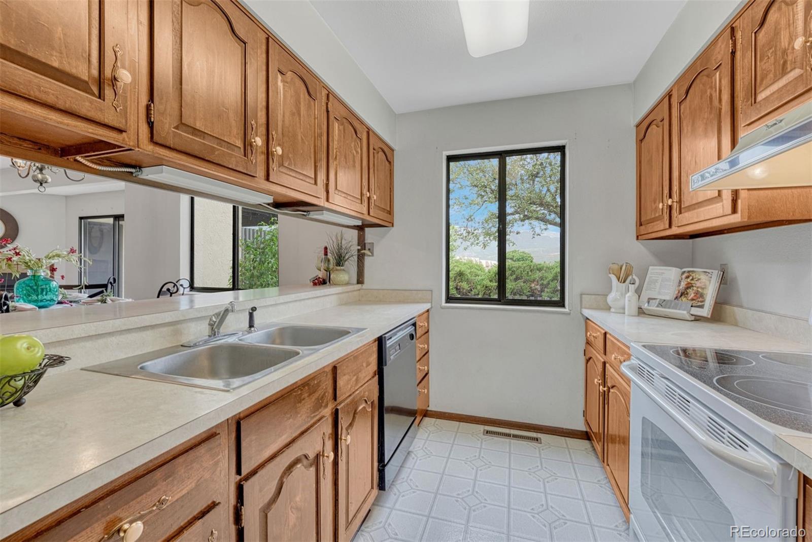 MLS Image #12 for 1146  fontmore road,colorado springs, Colorado