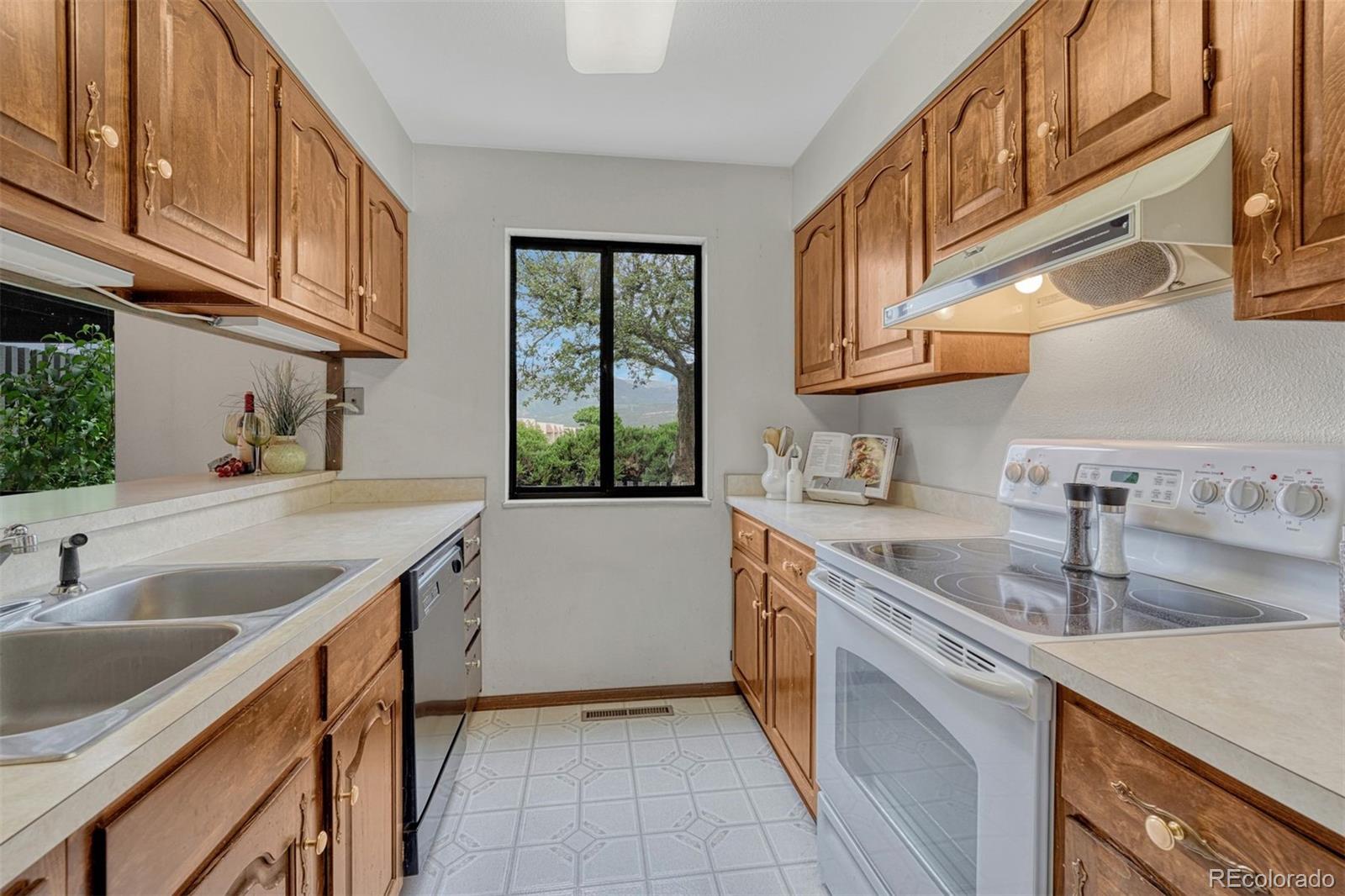 MLS Image #3 for 1146  fontmore road,colorado springs, Colorado