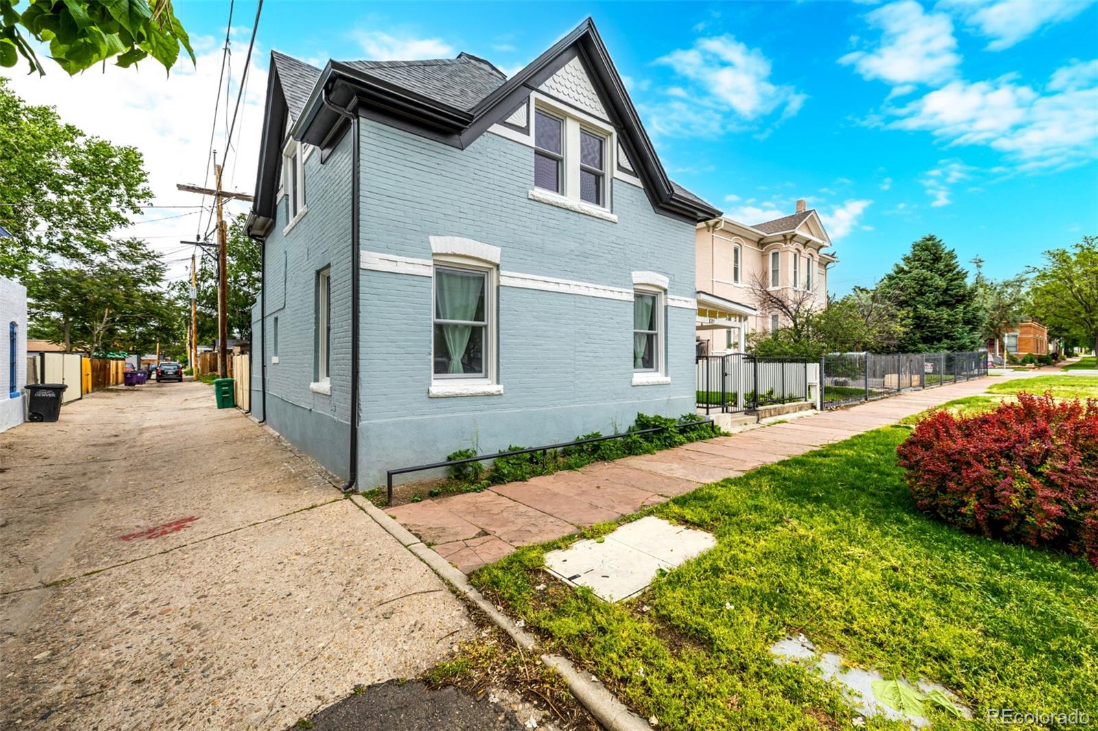MLS Image #2 for 1019  26th street,denver, Colorado