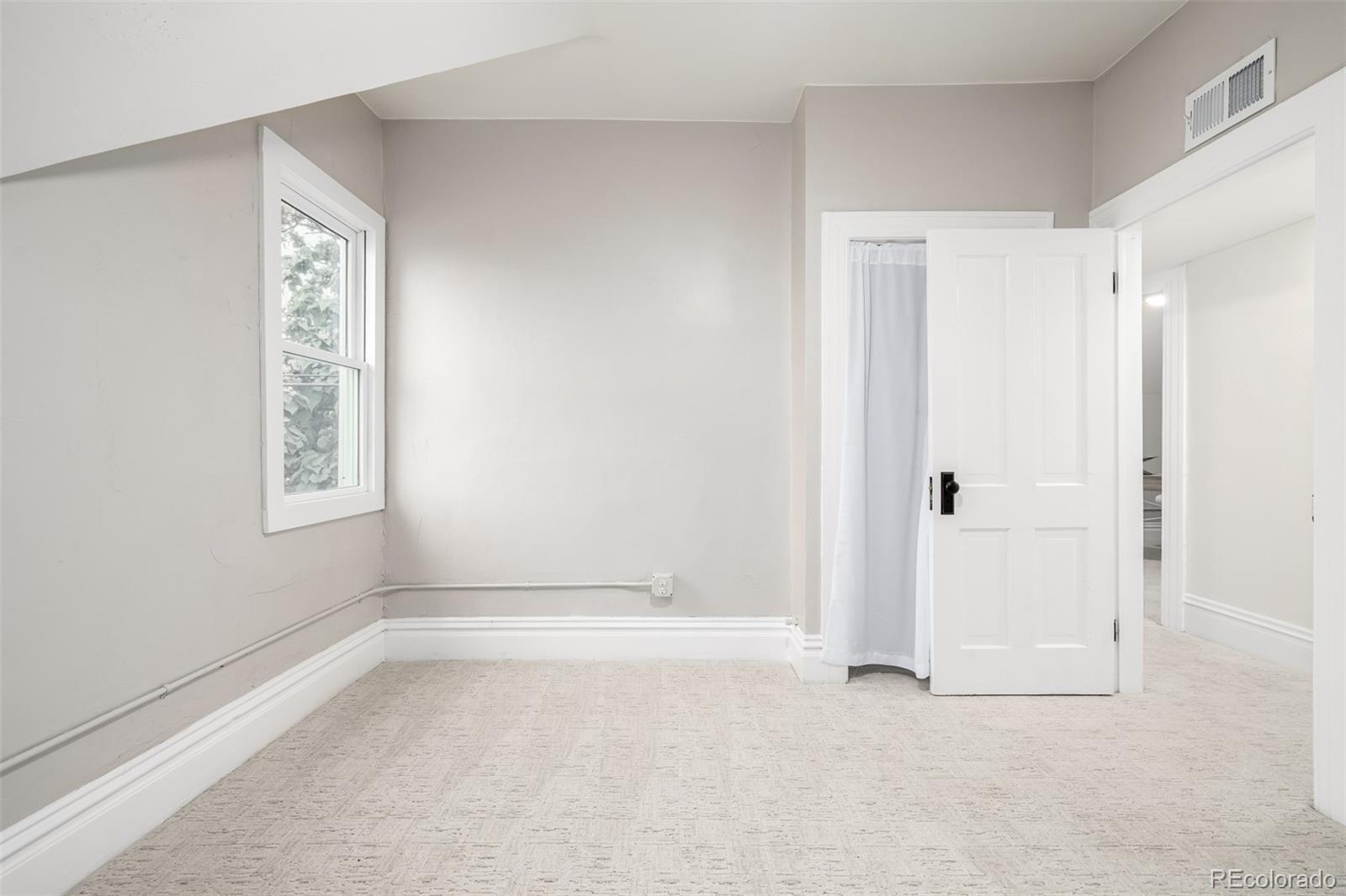 MLS Image #27 for 1019  26th street,denver, Colorado