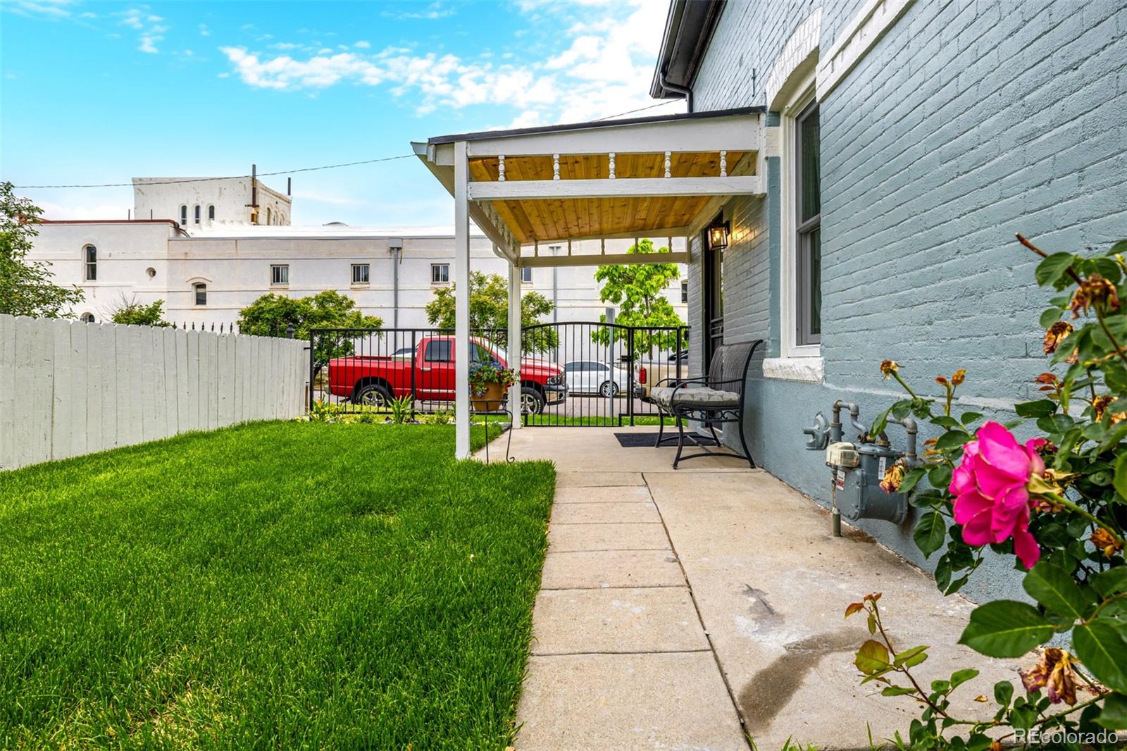 MLS Image #36 for 1019  26th street,denver, Colorado