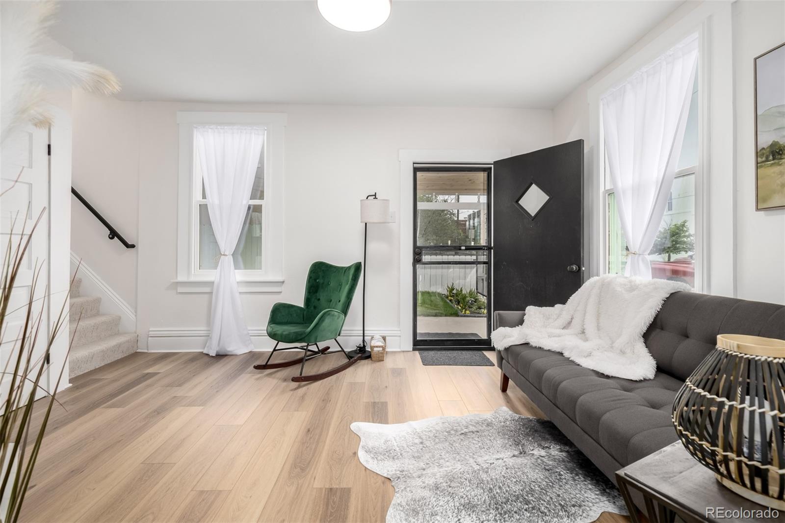 MLS Image #6 for 1019  26th street,denver, Colorado