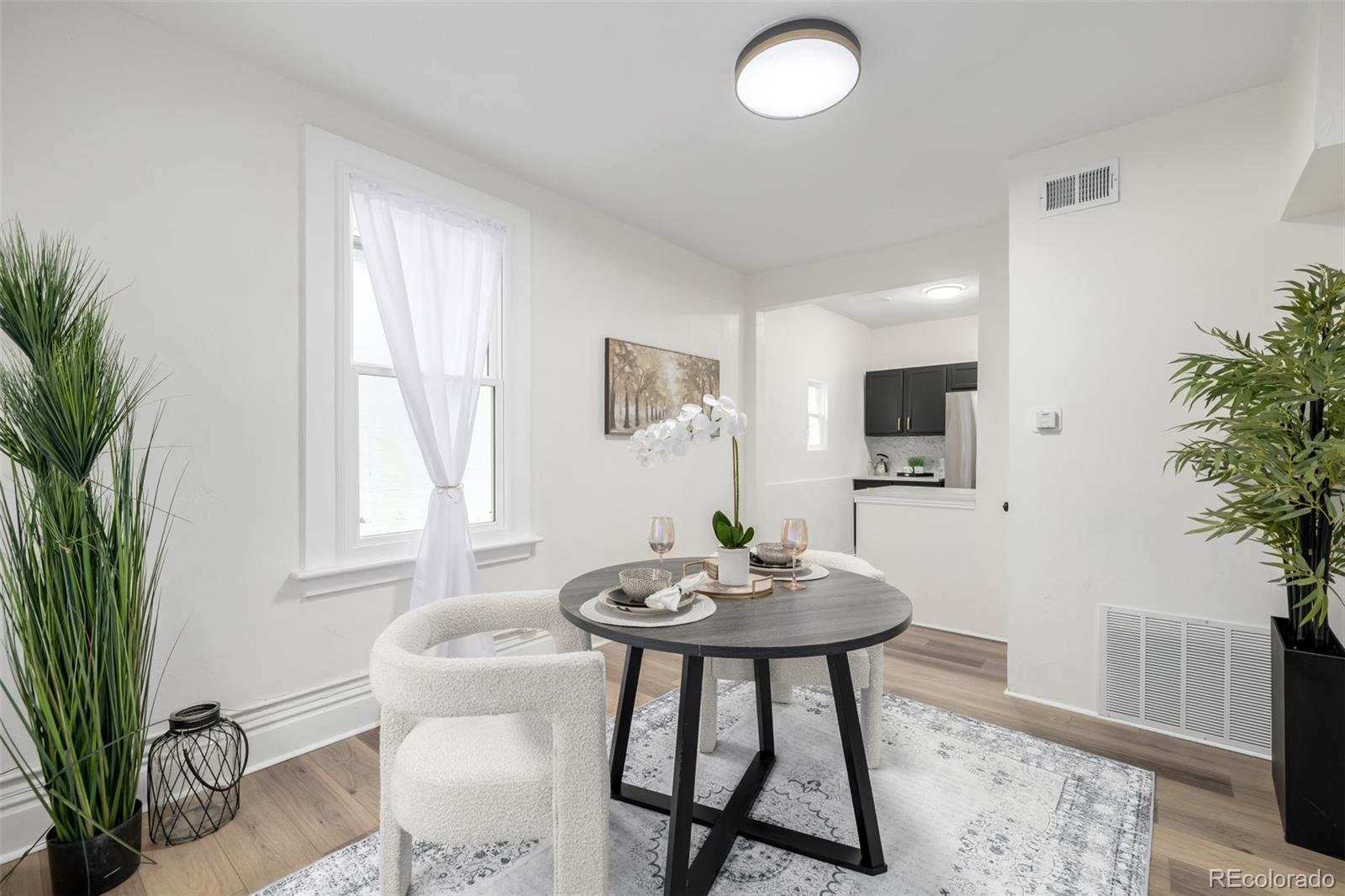 MLS Image #9 for 1019  26th street,denver, Colorado