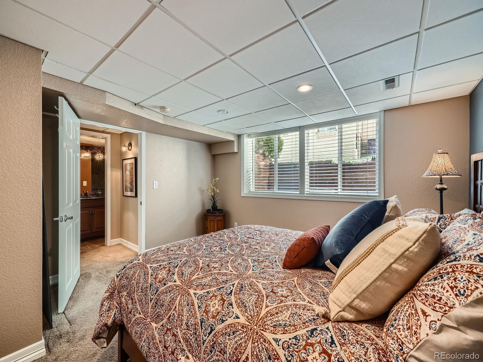 MLS Image #19 for 2609 s dahlia street,denver, Colorado