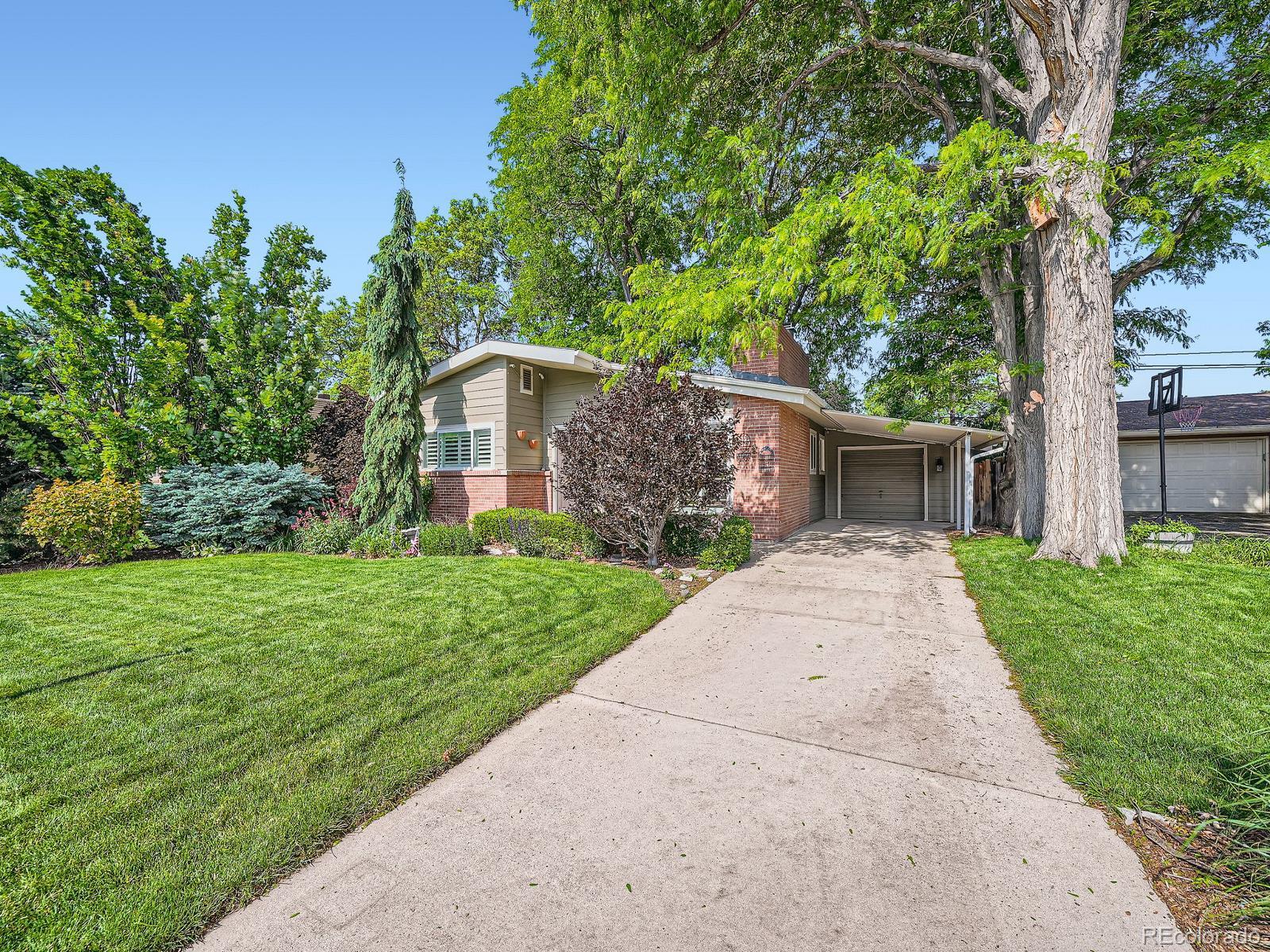 MLS Image #2 for 2609 s dahlia street,denver, Colorado