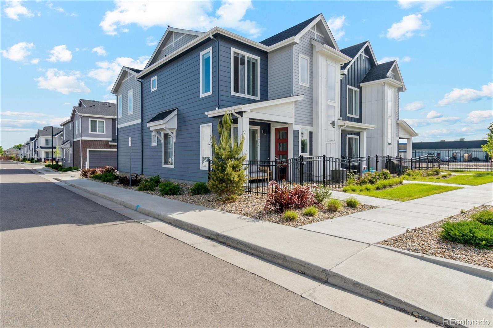 MLS Image #1 for 1954 s poplar court,denver, Colorado