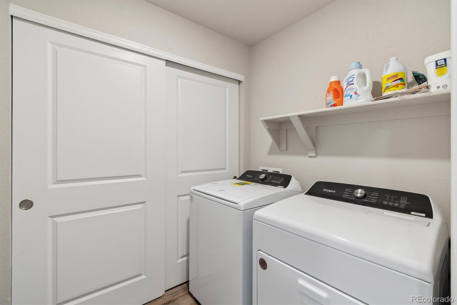 MLS Image #10 for 1954 s poplar court,denver, Colorado