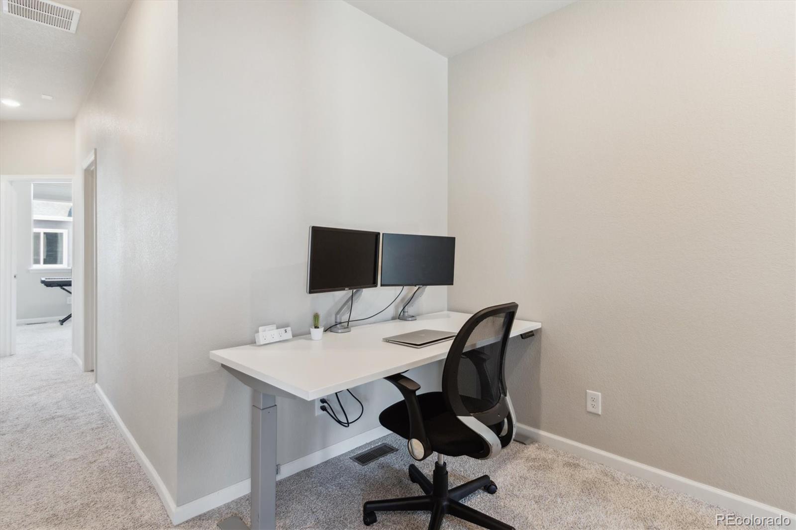 MLS Image #23 for 1954 s poplar court,denver, Colorado
