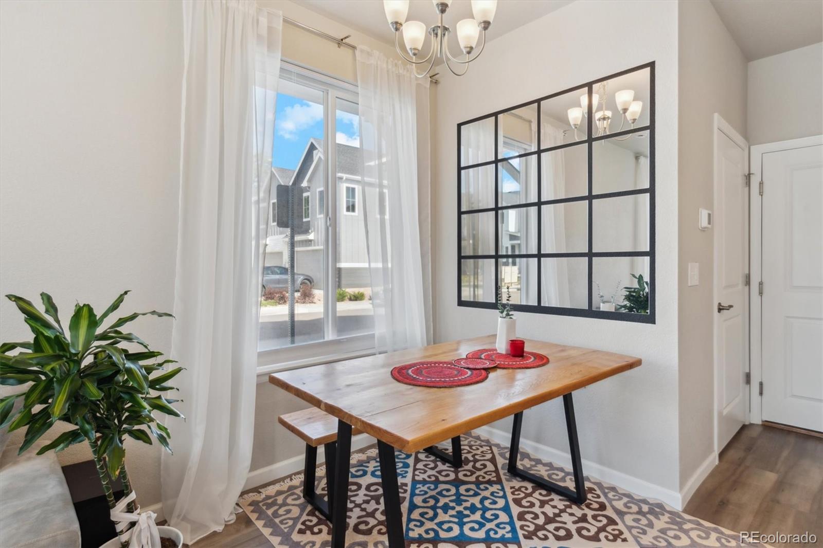 MLS Image #6 for 1954 s poplar court,denver, Colorado