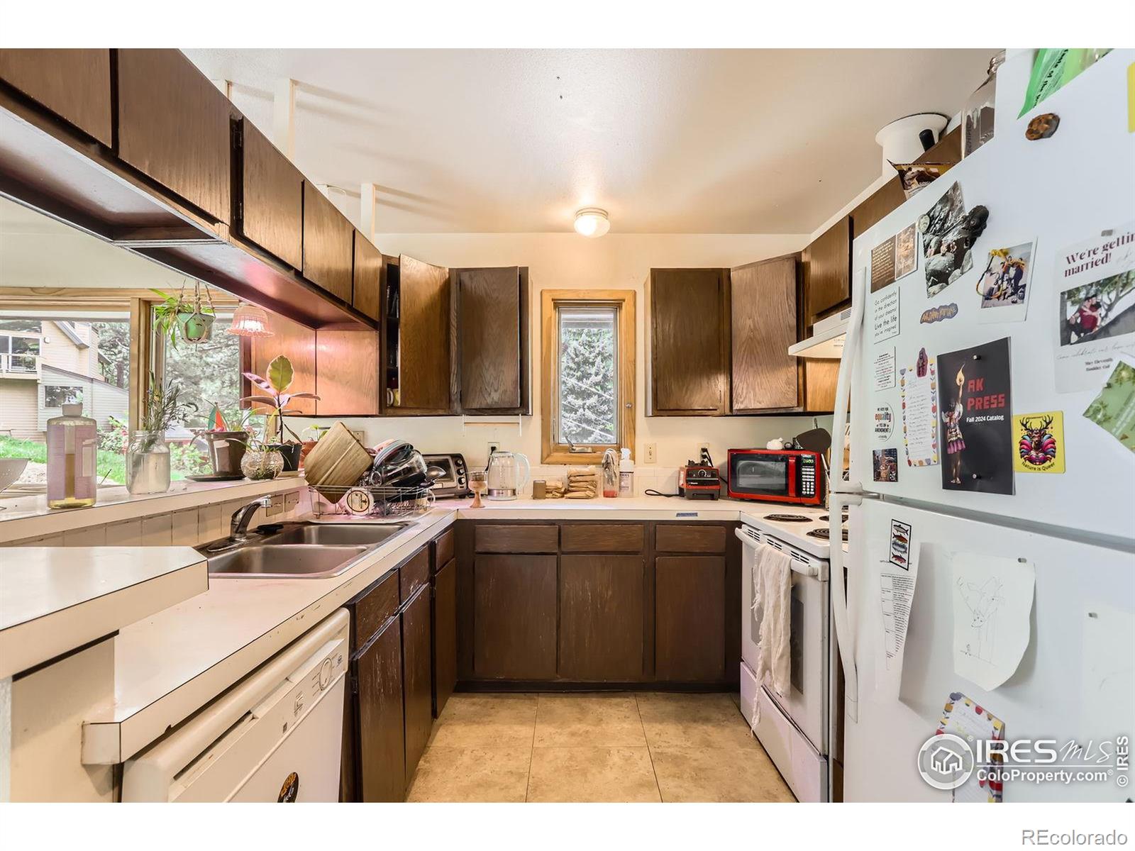 MLS Image #13 for 27  arrowleaf court,boulder, Colorado