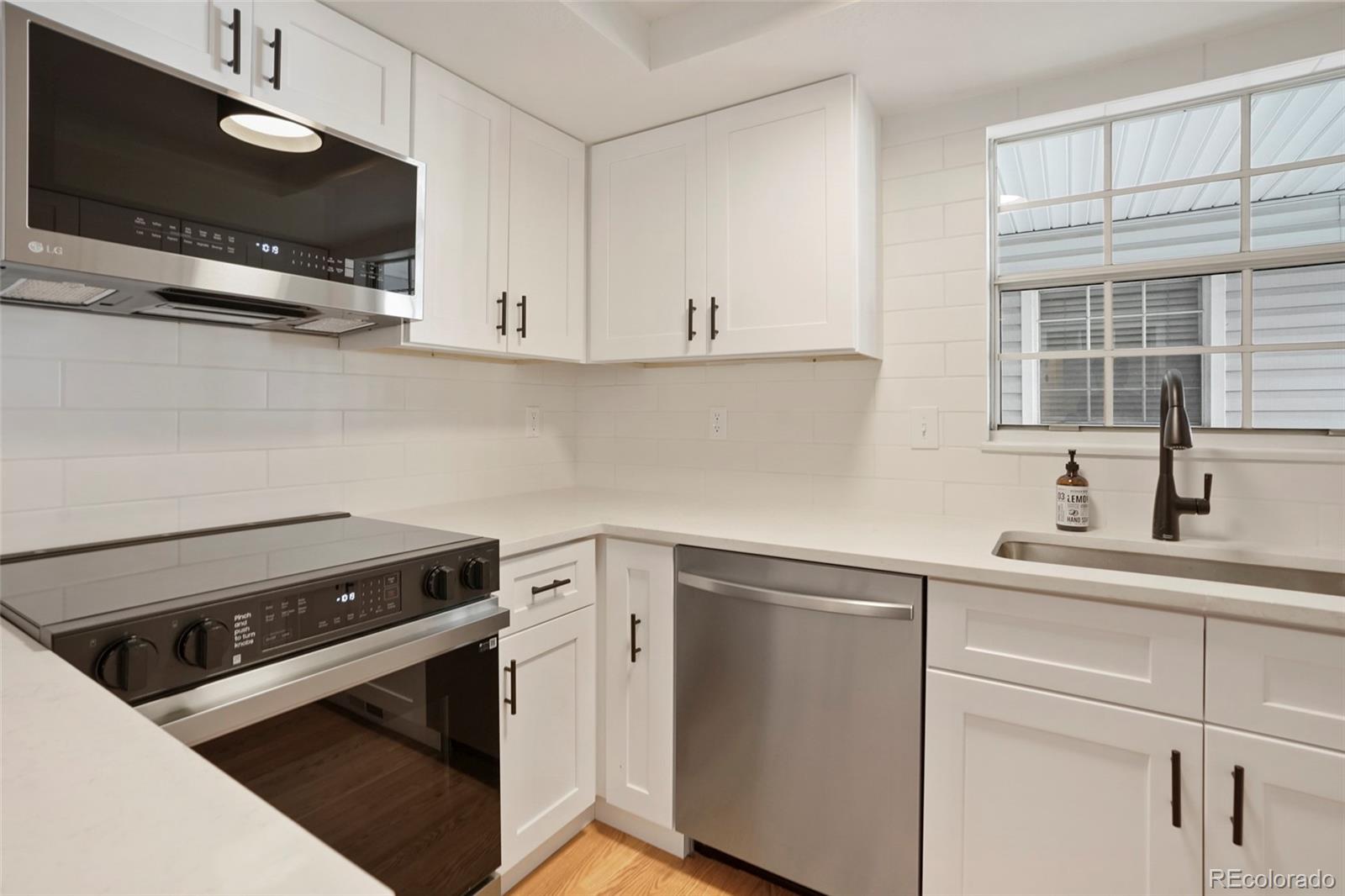 MLS Image #10 for 12593 e pacific circle,aurora, Colorado