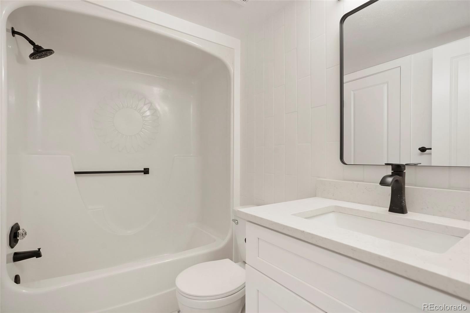 MLS Image #11 for 12593 e pacific circle,aurora, Colorado