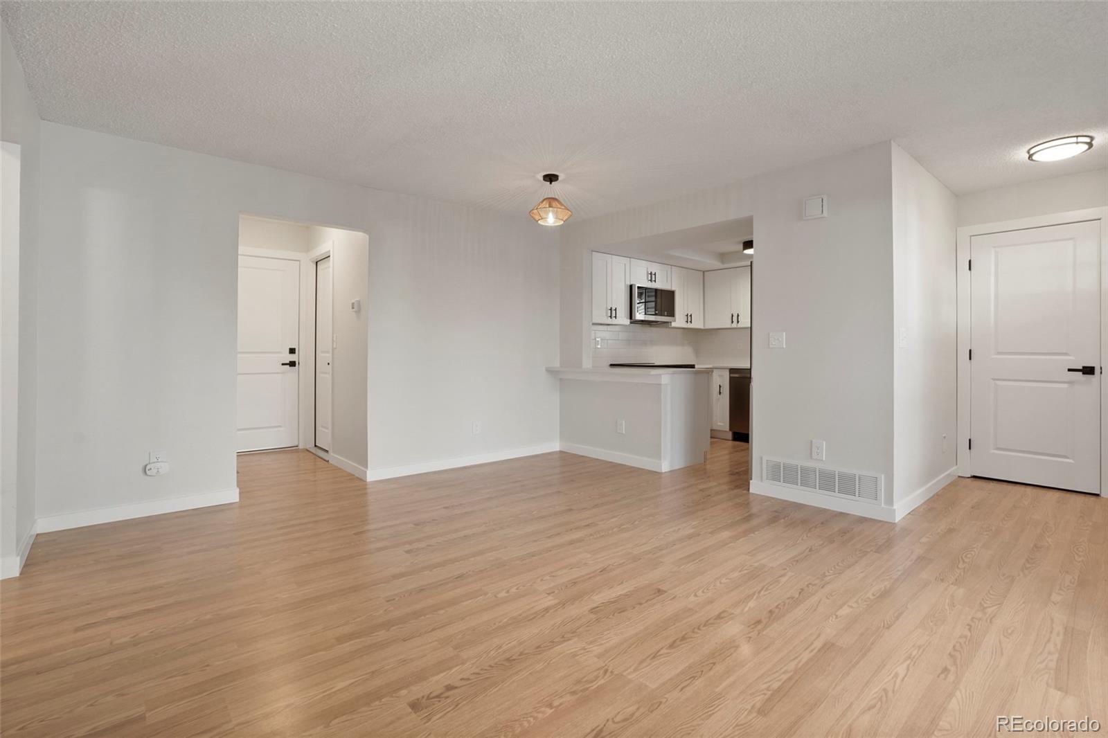 MLS Image #24 for 12593 e pacific circle,aurora, Colorado