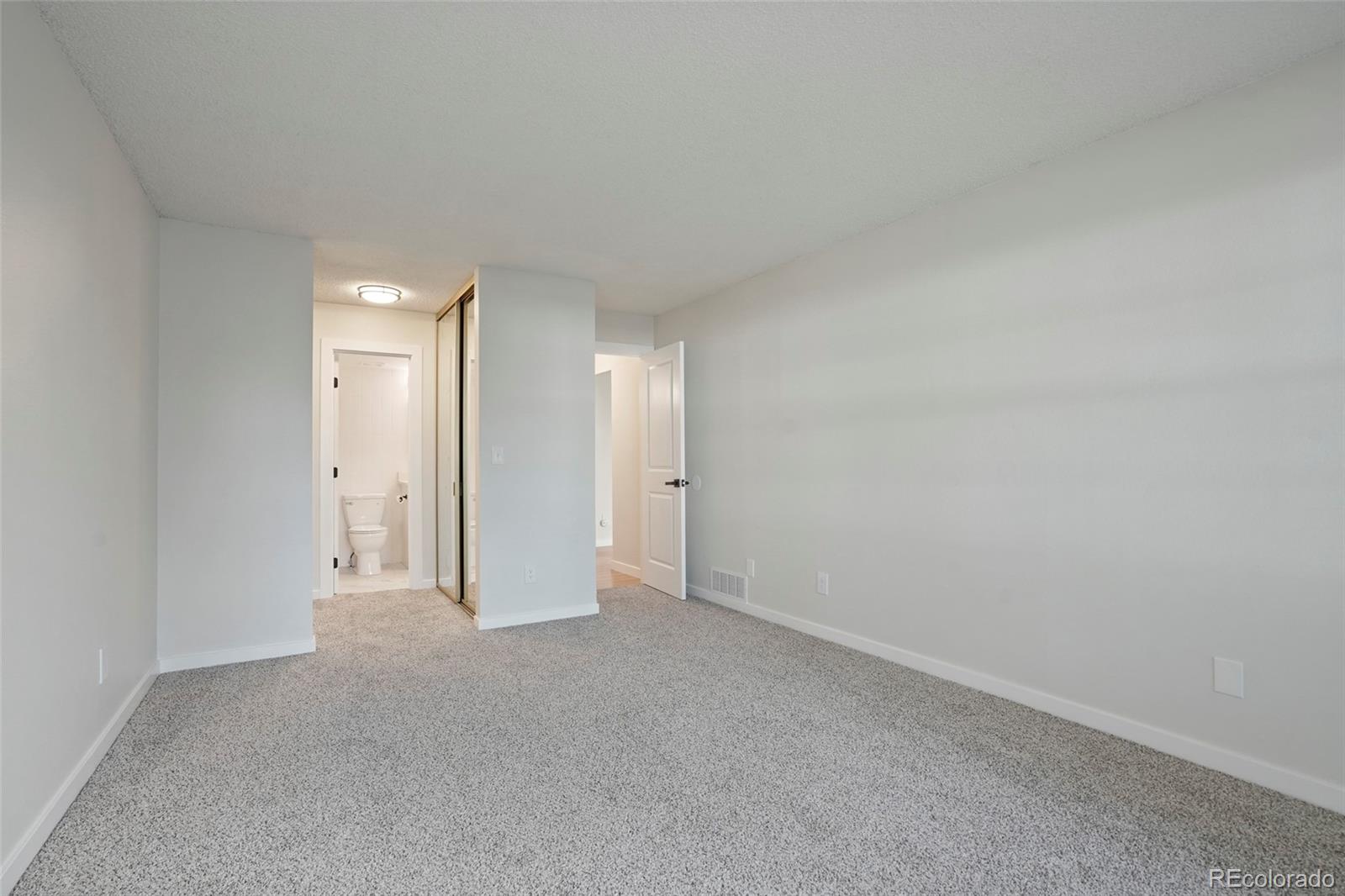 MLS Image #26 for 12593 e pacific circle,aurora, Colorado