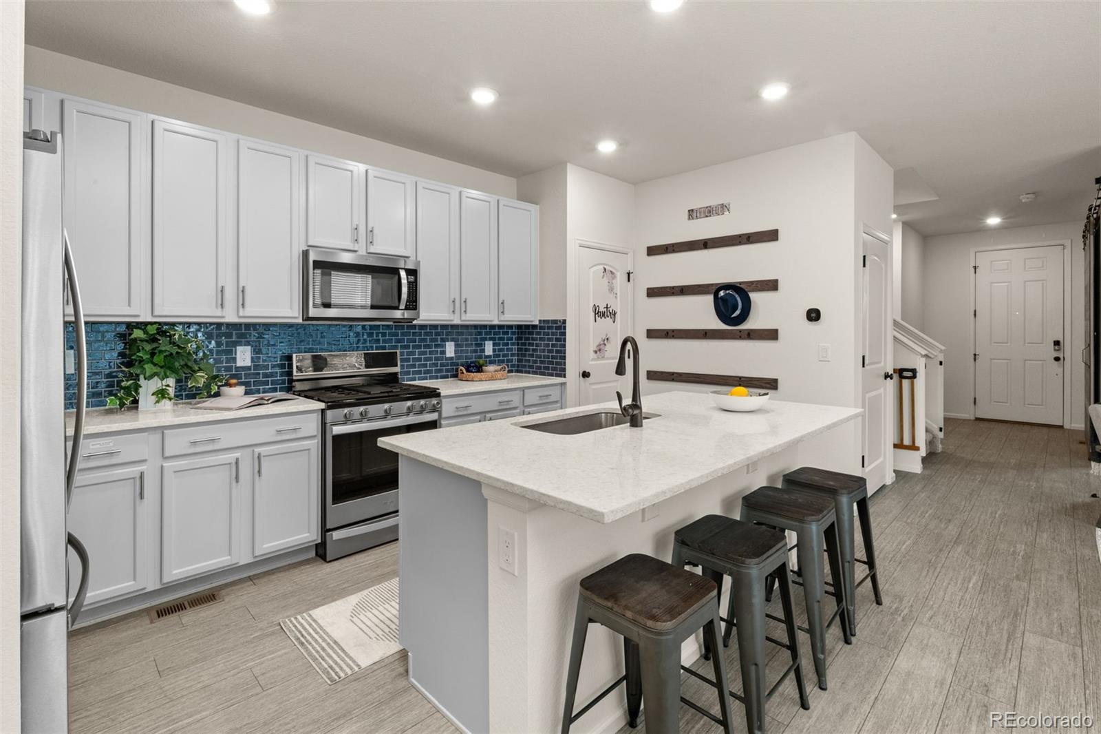 MLS Image #14 for 4343 s nepal court,centennial, Colorado