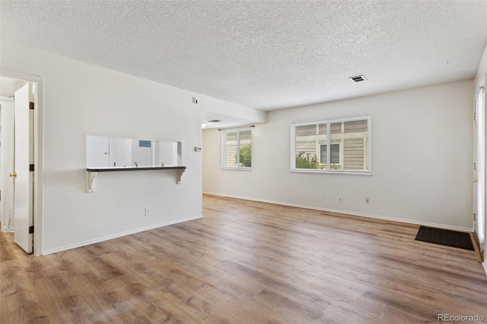MLS Image #4 for 6650 e arizona avenue,denver, Colorado
