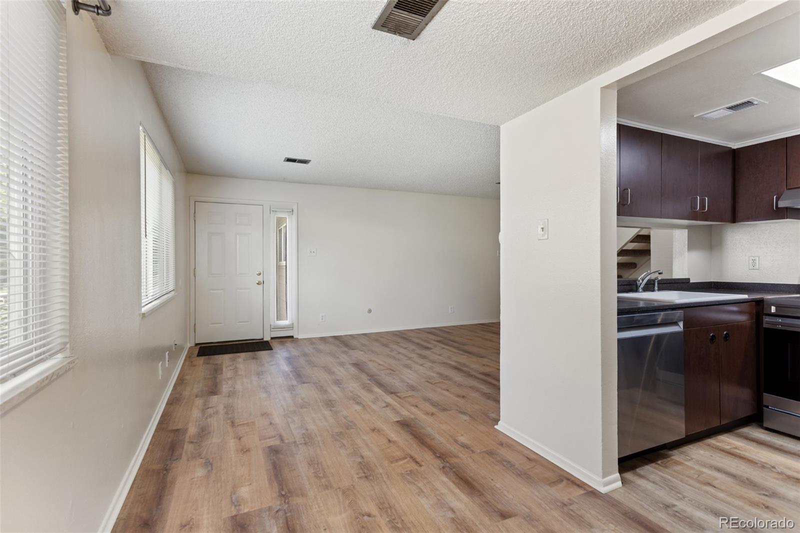 MLS Image #5 for 6650 e arizona avenue,denver, Colorado