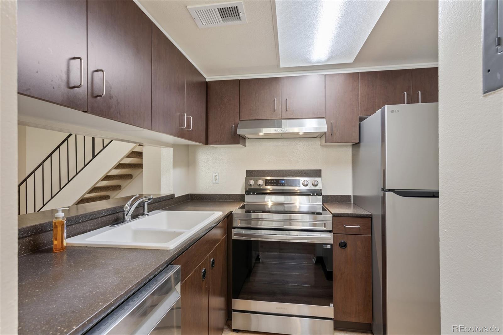 MLS Image #6 for 6650 e arizona avenue,denver, Colorado