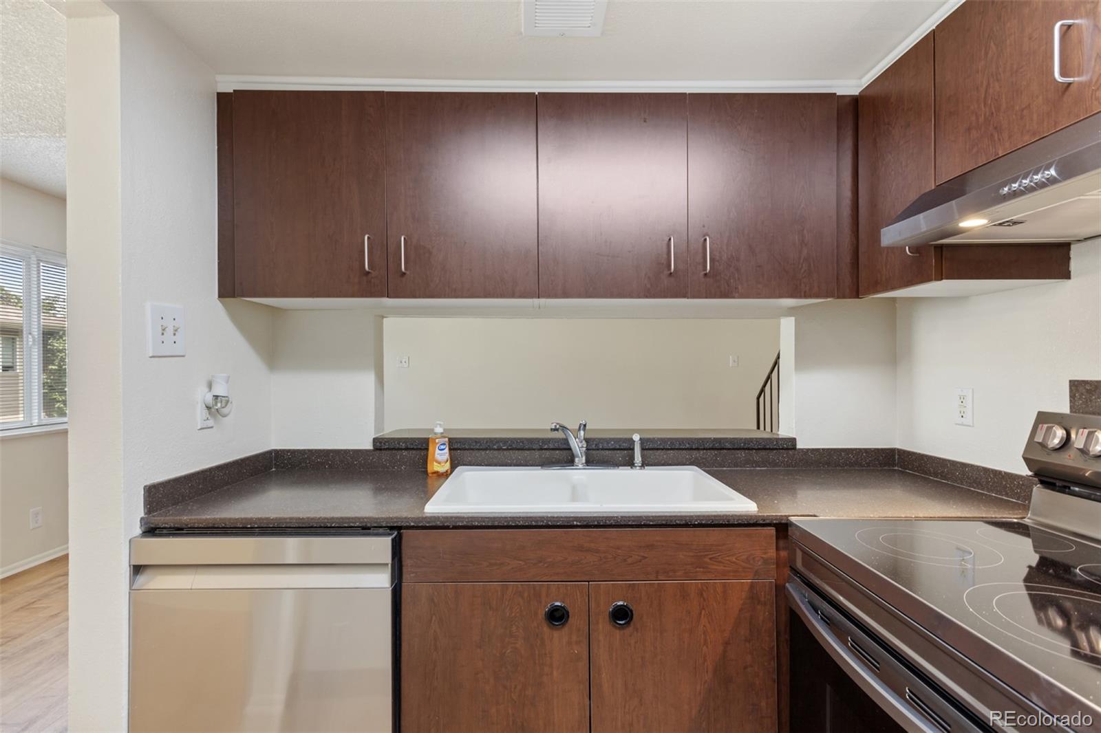 MLS Image #7 for 6650 e arizona avenue,denver, Colorado