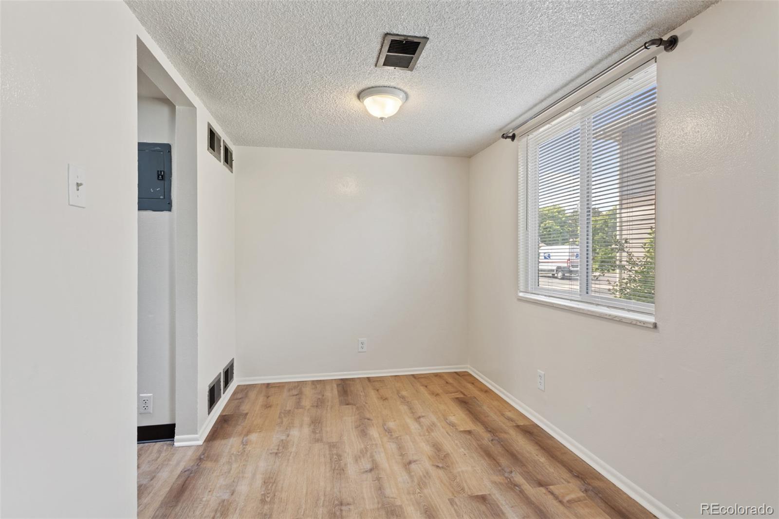 MLS Image #9 for 6650 e arizona avenue,denver, Colorado