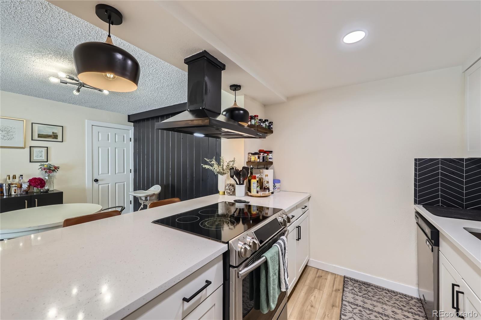 MLS Image #7 for 12131  melody drive,denver, Colorado