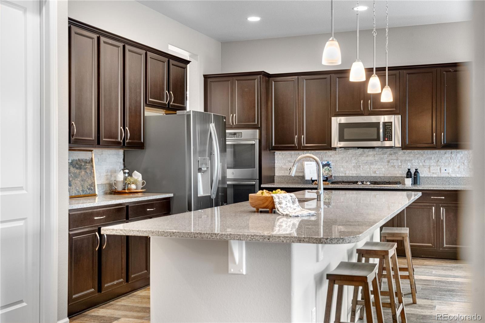 MLS Image #11 for 9781  eagle river street,littleton, Colorado