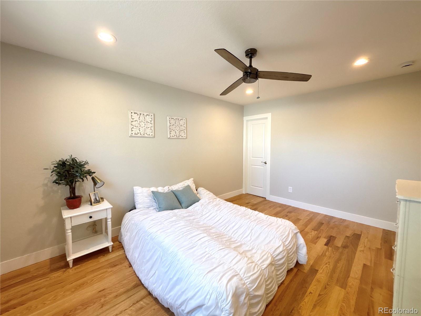 MLS Image #13 for 6484 s datura street,littleton, Colorado