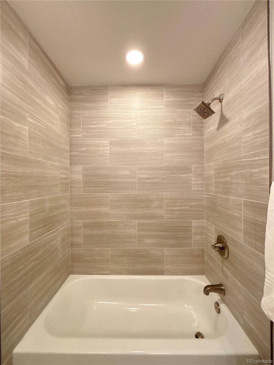 MLS Image #18 for 6484 s datura street,littleton, Colorado
