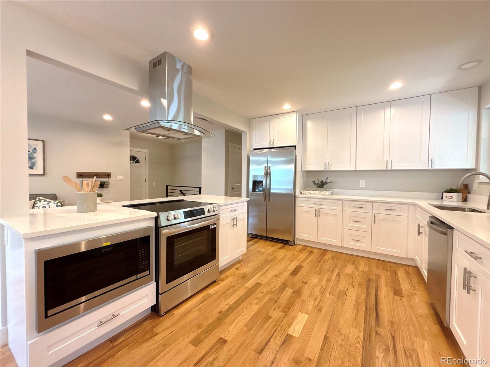 MLS Image #5 for 6484 s datura street,littleton, Colorado