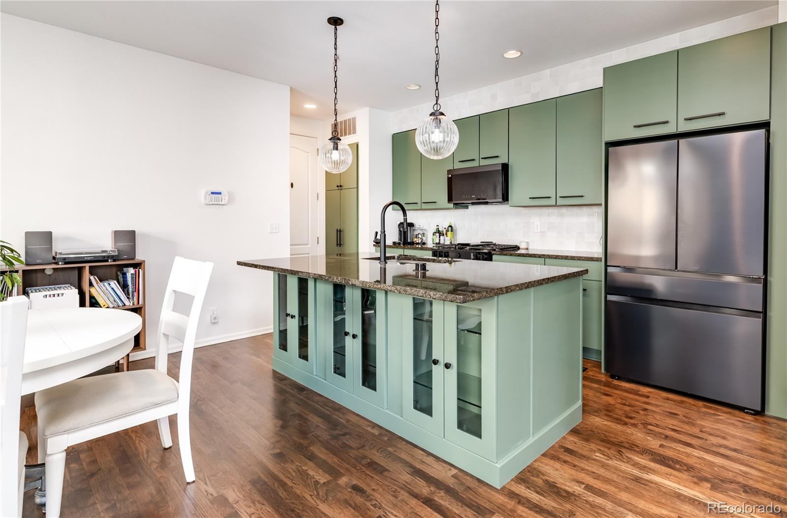 MLS Image #14 for 3412  valentia street,denver, Colorado