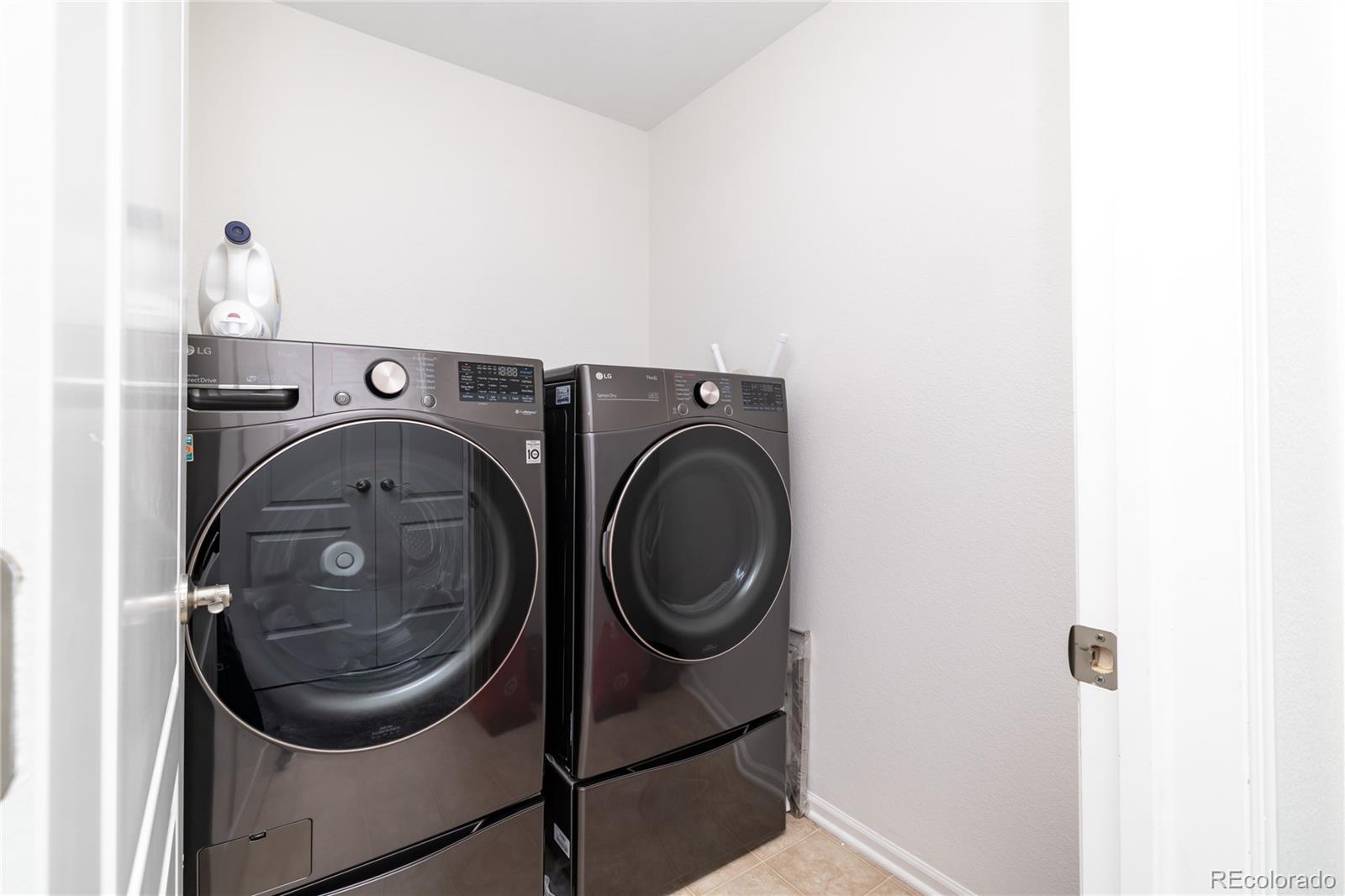 MLS Image #23 for 3412  valentia street,denver, Colorado