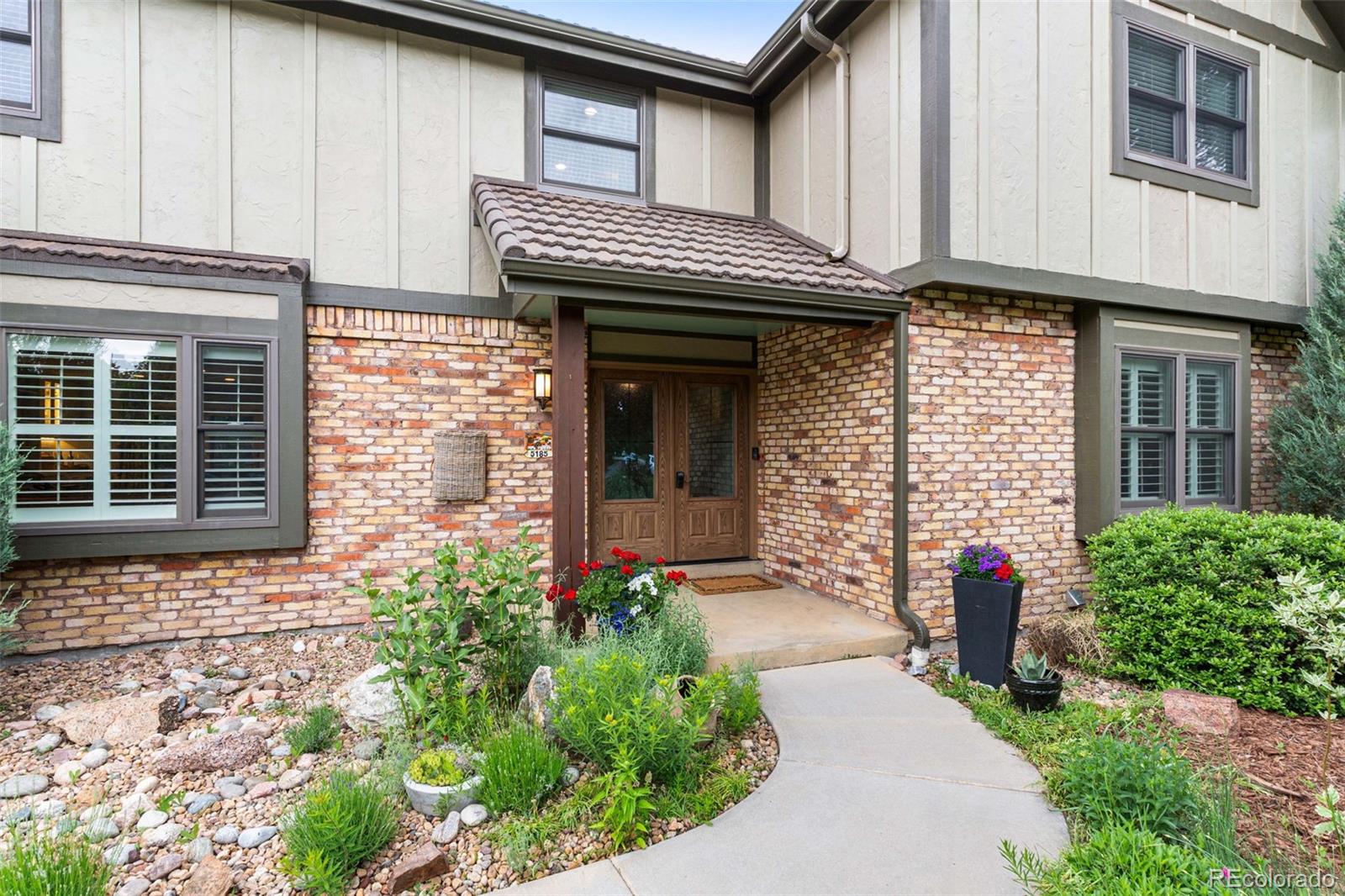 MLS Image #3 for 5185 w fair place,littleton, Colorado
