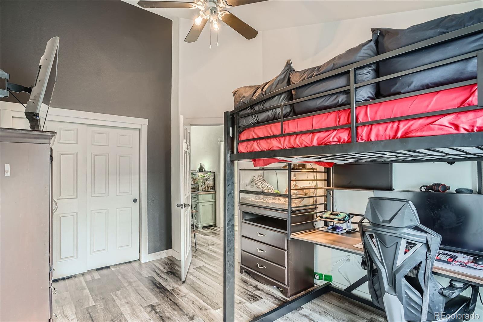 MLS Image #20 for 3252 e 103rd drive,denver, Colorado