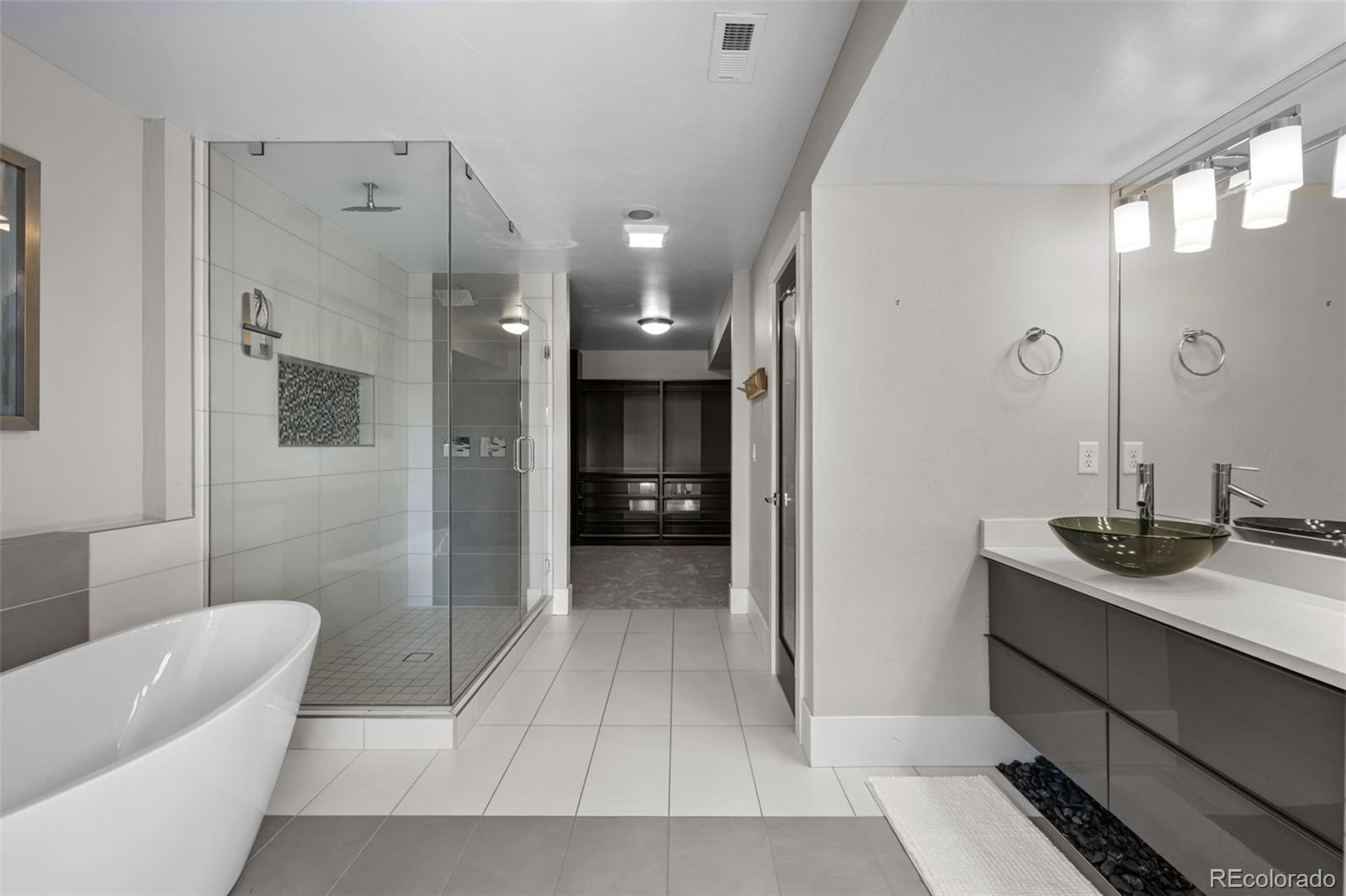 MLS Image #13 for 2523 n humboldt street,denver, Colorado