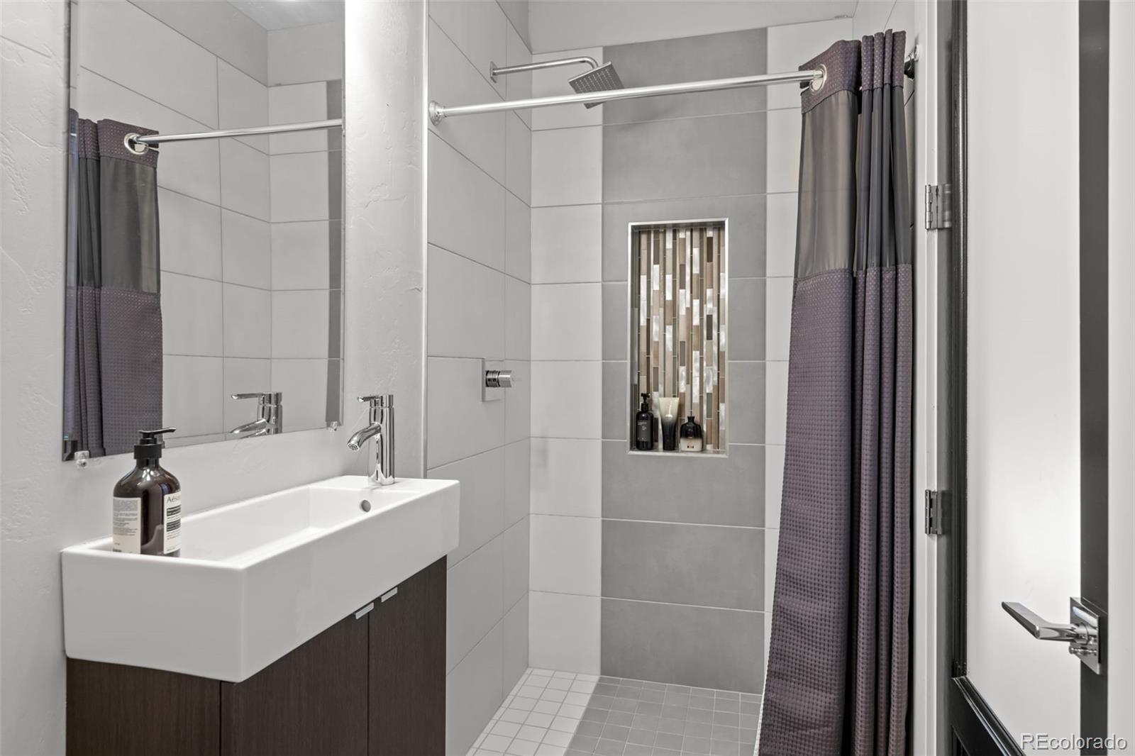 MLS Image #9 for 2523 n humboldt street,denver, Colorado