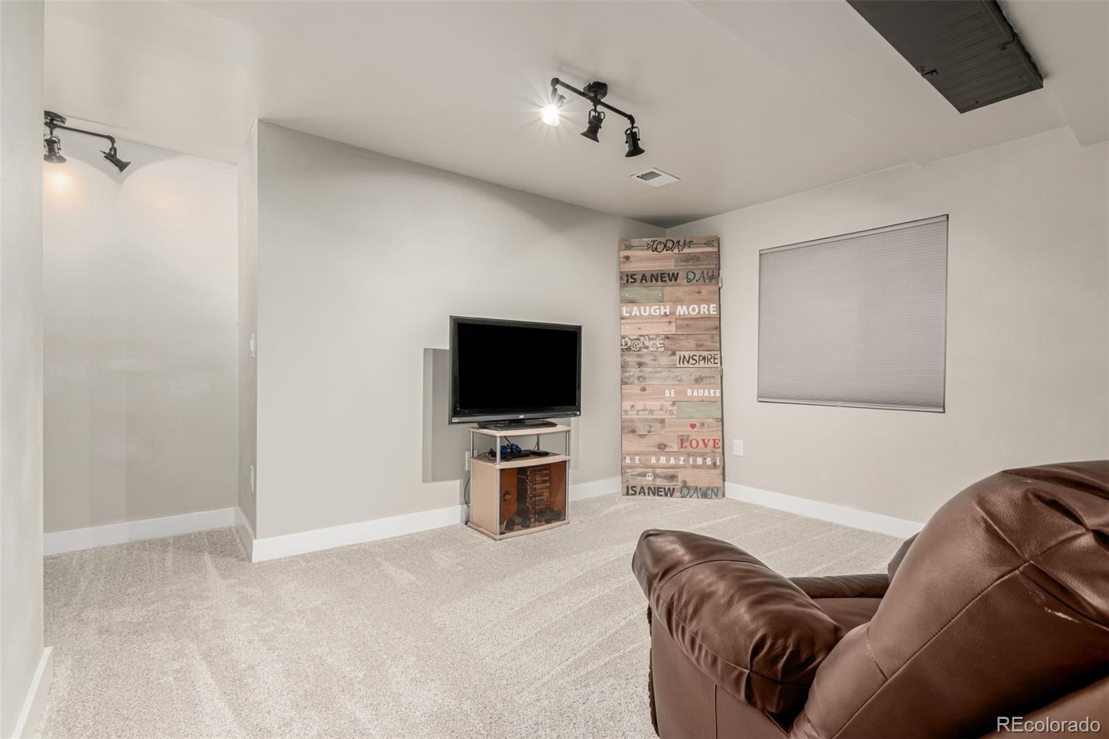 MLS Image #15 for 11725  helena street,commerce city, Colorado